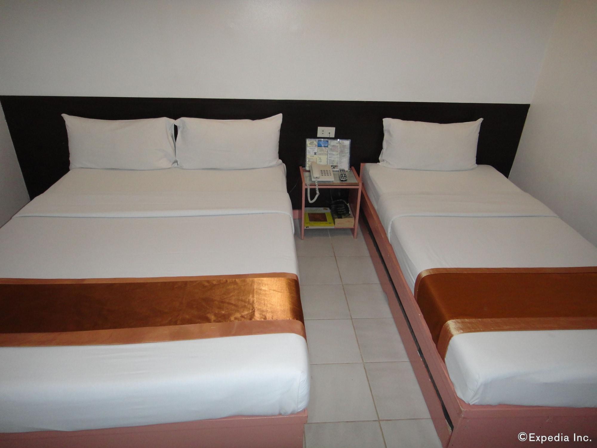 Hotel Pier Cuatro Себу Экстерьер фото
