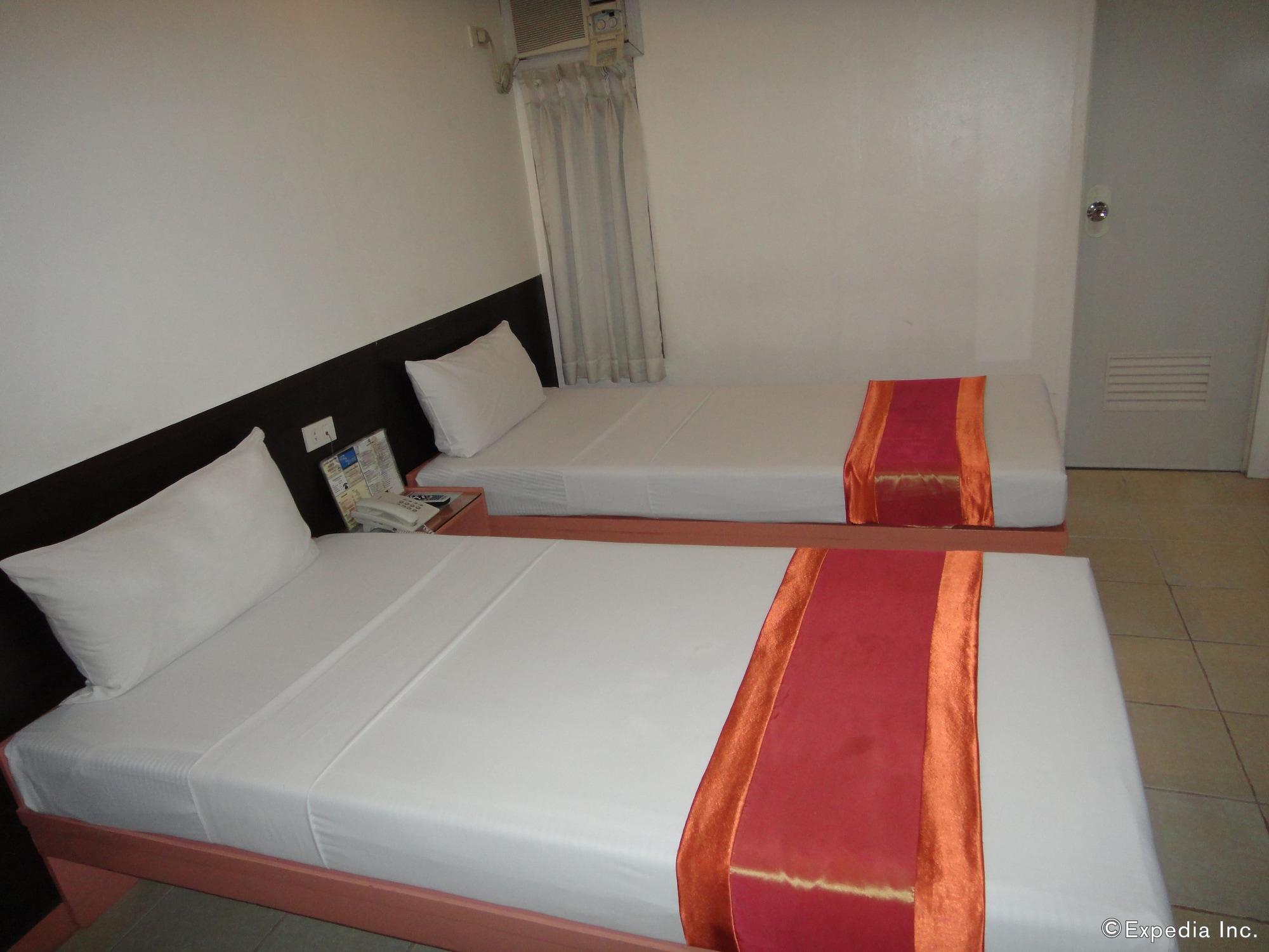 Hotel Pier Cuatro Себу Экстерьер фото