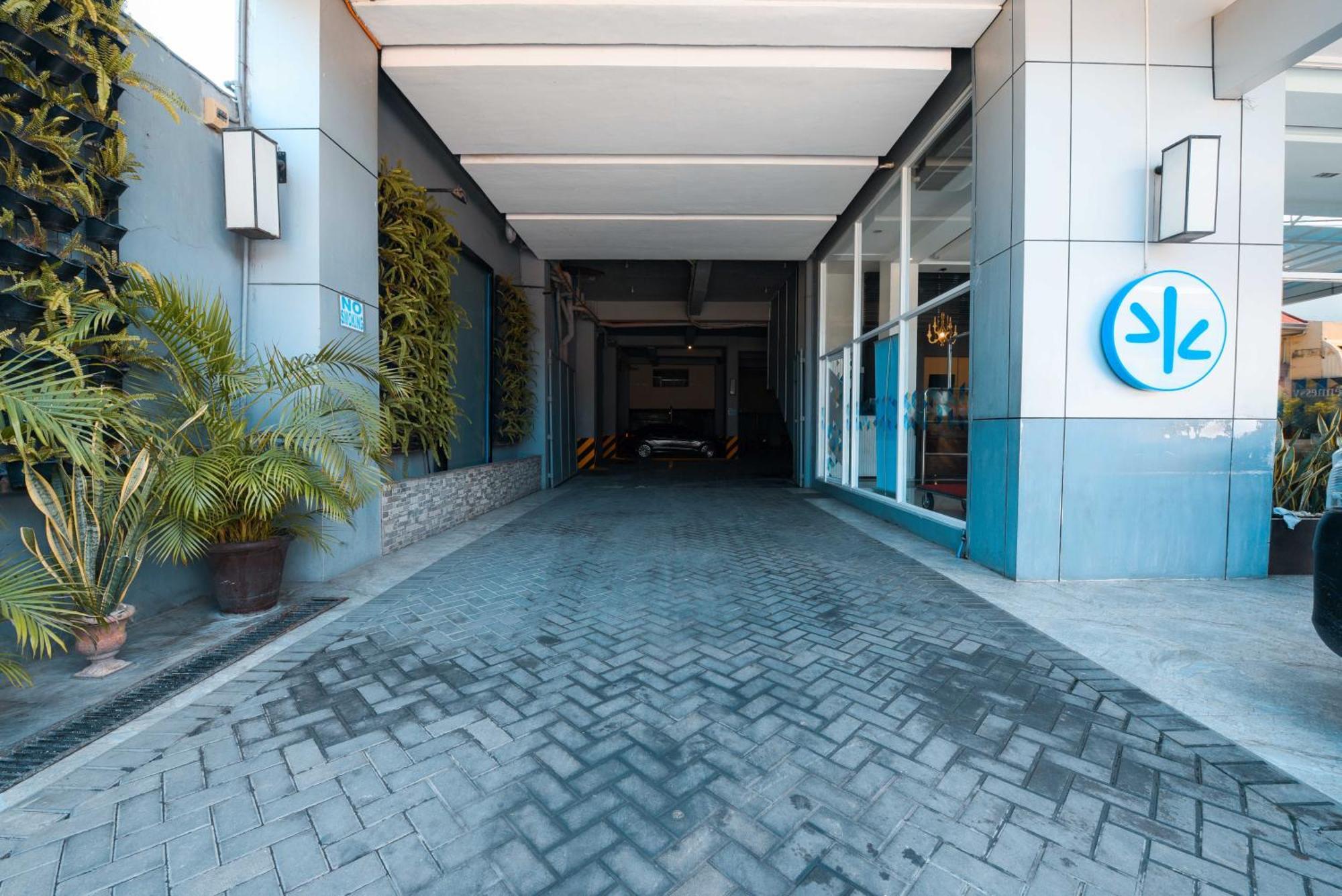 Hotel Pier Cuatro Себу Экстерьер фото